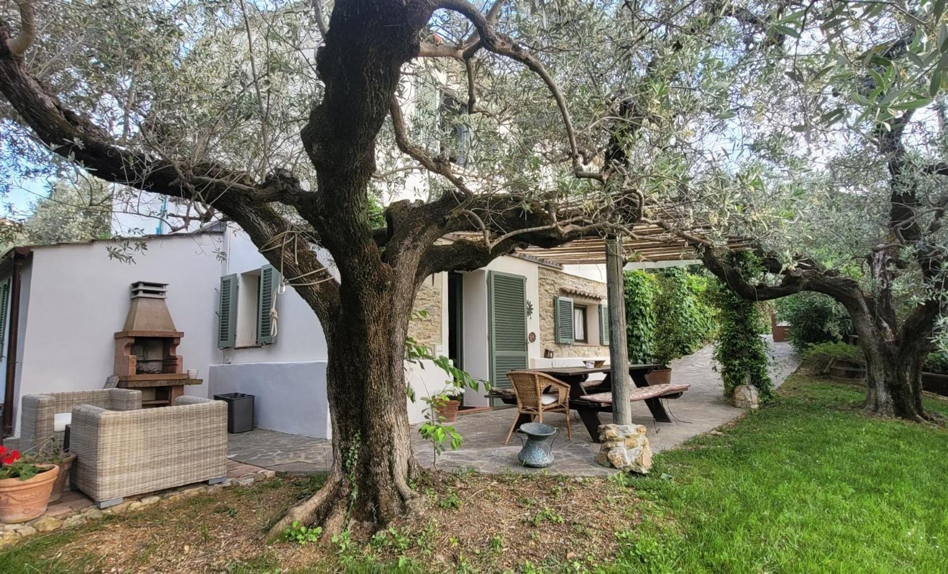 Agriturismo Villa Carducci Кастаньето-Кардуччи Экстерьер фото